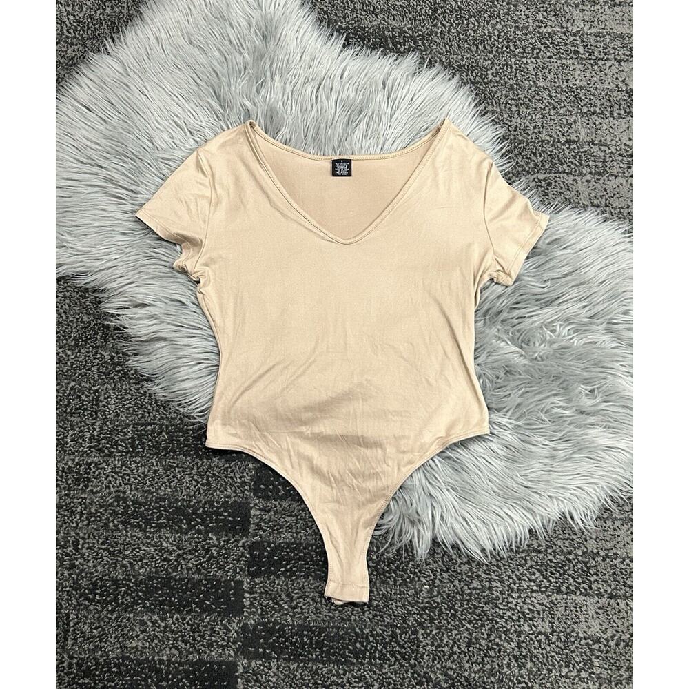 Joelle Estelle Nude Bodysuit Size Medium Snap Thong
